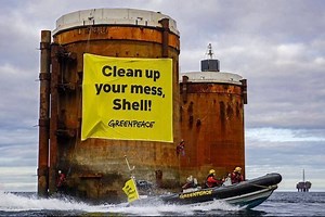 Over the last 24 hours, Greenpeace activists boarded two North Sea oil platforms to protest plans by Shell to leave parts of old oil structures carrying 11,000 tonnes of toxic oil to fall apart in the ocean. How much longer are we going to accept companies like Shell treating the planet like their own private dumping ground? Enough is enough. https://act.gp/31cz97n | Greenpeace International