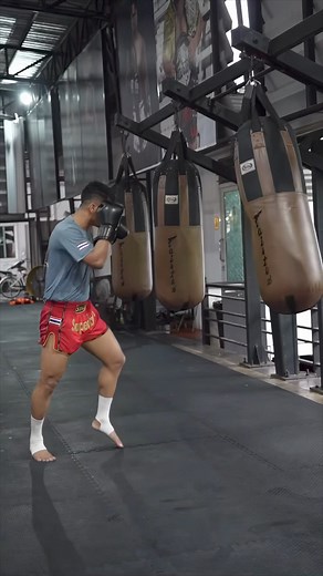 14K views · 322 reactions | Hit that reset and counter  | Muay Thai Technician | Facebook