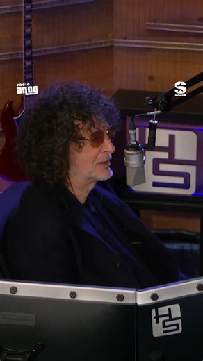 806K views · 9.5K reactions | Howard Stern clears the air about his relationship with Oprah. Catch the entire interview: https://sxm.app.link/HowardSternOprah-FB | SiriusXM | Facebook