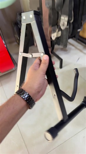 Gitaar te koop voor 35.000 Ks