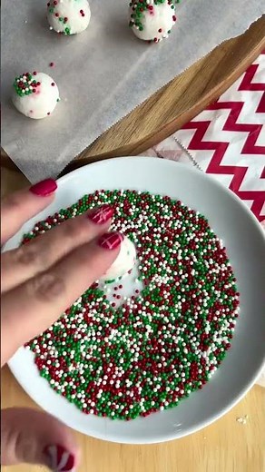 Christmas Cream Cheese Mints ✨ Don’t sleep on these 3 ingredient candies – they’re pure Christmas
