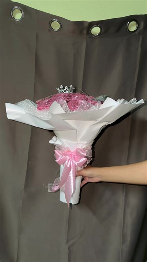 20 Pink Roses: Perfect Gift for Your Partner