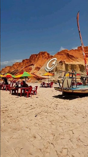 Canoa Quebrada: the beach with the peace and love vibe that you need to know in Ceará 🌴😎