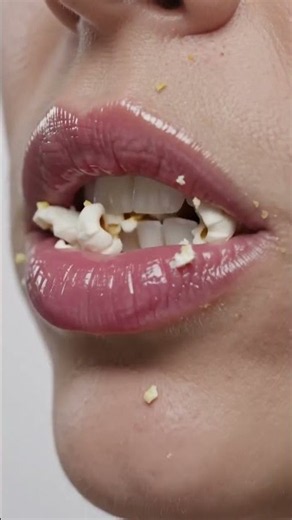 ASMR satisfying eating popcorn 🍿🍿