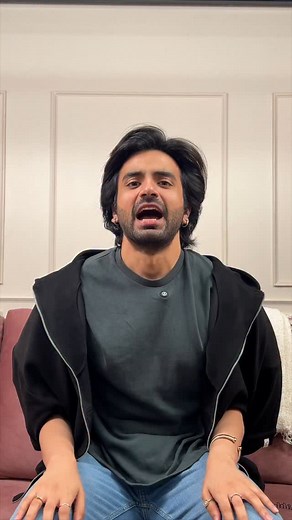 665K views · 828 reactions | Love is… letting her turn me into her canvas, blindfolded ❤️❤️❤️❤️﫣﫣 Aashna did my make up without looking ! ❤️❤️ . . . (Love, game, make up, no looking, cute, couple, romantic, romance, fun, comedy, chill, ayush mehra, get ready, date, relationship, trust) | Ayush Mehra | Facebook