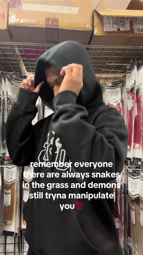 keep your circle small and have real friends and not snakes🙏🏾💯#fypシ゚viral #friends #relatable #heartless_kdot