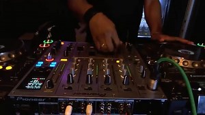 DJ EZ classic UK Garage set in The Lab LDN