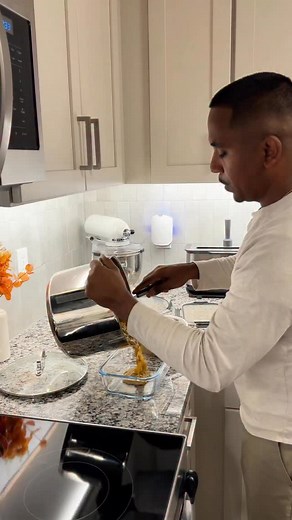 Love doesn’t have to be loud to be real. Love isn’t just about the big moments, it’s in the quiet acts of service when no one’s watching. Tonight, that looked like shutting down the kitchen so she could rest and wake up to a clean home. #husbandsofinstagram #relationshipgoals #relationshiptips | Timothy’s Home