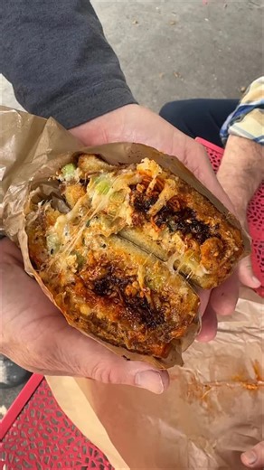 The_Hangry_Rider on Instagram: "People have been telling me to try The Dirty Baby from @jeffs___table for years. They were right, it’s a banger. 📍 Jeff’s Table 5900 N Figueroa St, Los Angeles, CA 90042 💰 $15.50 #jeffstable #highlandpark #sandwhich"