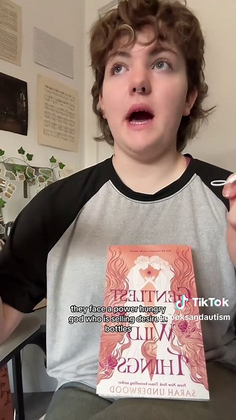 20 queer books for gay month !! post-edit: I realise there’s only 4 sapphic books on here, I didn’t read as many queer books as I wanted to in the last two years so when I found queer books they were usually achillien and trans, so I was very quick to read them. I’m prioritising sapphic books this month so expect more sapphic recs later on this year bc we should be reading queer books all year round -w- #olliebooktok #transbooktok #queerbooktok #liberatepalestine #🇵🇸🇨🇩🇸🇩