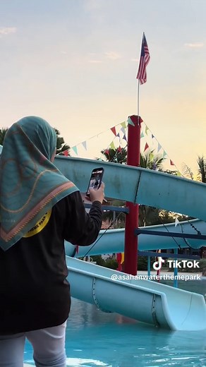 Explore Gunung Ledang and Waterpark in Melaka