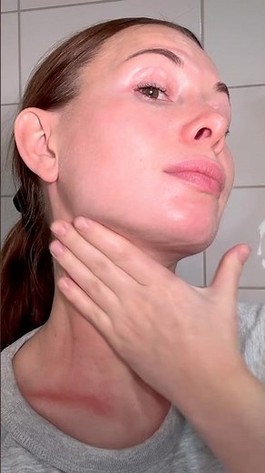 Facial lymphatic drainage massage technique