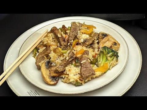Rindfleisch Streifen mit gebratenem Reis und Gemüse/schneller kochen als beim Imbiss bestellen/China