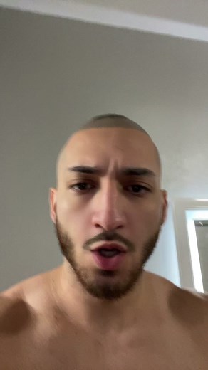 Bold Mowhawk Styles for Men: Shaved Head Trends