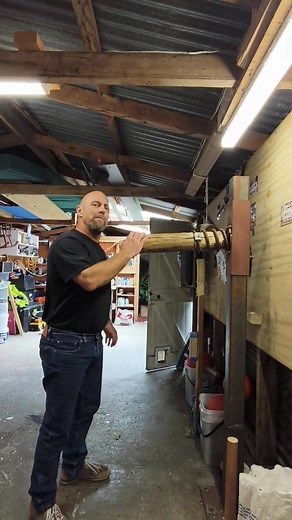 Spring log. Open hand blocking/striking. | Matthew Clark