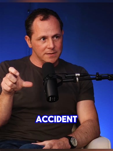 “I was scrolling YouTube Shorts when a random guy started talking about a chemical in the brain. At first he sounded like a surfer dude… so I almost skipped it. But that one second changed everything.”#chasehughes #mindset #psychology #fyp #podcast