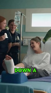 Doctor & Lady Cops Lose It After Talking Parrot’s Savage Jokes 🦜😂 | Crazy Parrot Tv
