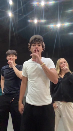 🕺 @presley baird @Travy | malachi barton