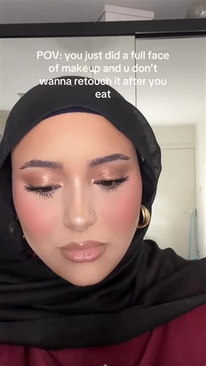 Makeup Proof Eating: How to Enjoy Food Without Mess