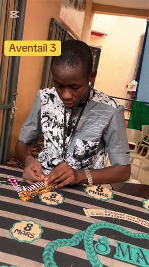 Formation sur la confection d'éventails en carton