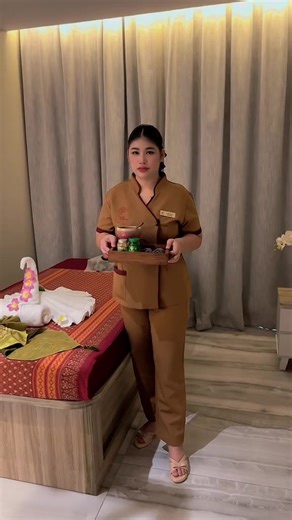 🌿✨ Our doors are open daily from 10:00 AM to 3 AM. ready to welcome you for a rejuvenating retreat. Whether you need a break from the hustle and bustle or simply want to pamper yourself, we offer the perfect sanctuary for relaxation. Come and experience pure bliss with us. See you soon! 💚💆‍♀️ #bahrain #massage #spa #juffair #thaimassage