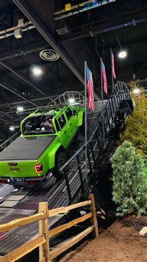 Experience the Chicago Auto Show with Jeep