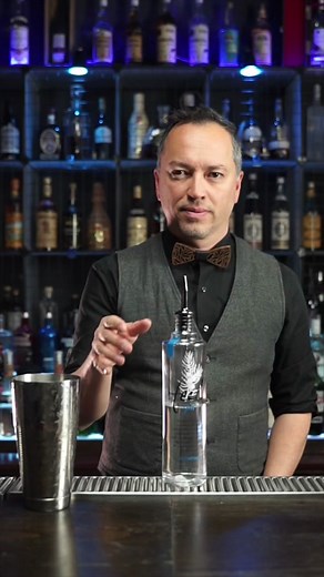 Basic bar trick ✅#bartender #trickshot #tutorial #viral