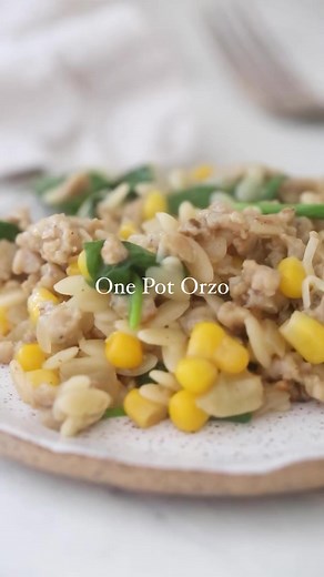 One Pot Orzo with Chicken Sausage and Spinach | Skinnytaste