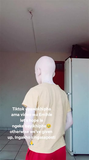 Poetry Performance 🎭 | Tomato sauce used as a prop🙏 #misebenzemihle #poetry #artist #izinkondlo_ziyaphilisa #fyi