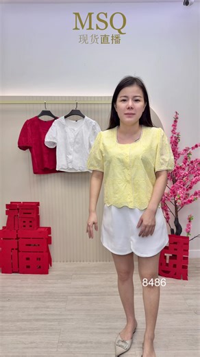 MSQ Ewin on Instagram: "【RT8486 高质量 牌子桐花 上衣】 *每架电脑/电话荧幕显示的颜色会有色差 *请根据我们提供的建议胸围下单哦 👚主播的穿搭照片会在留言区哦 *不取消不更换 *不接受后台取消订单 关键字: 8486❤️ 价钱: RM49.99⚠️ ⚠️Ewin S Hui S S 胸围100cm（建议胸围80-86cm）长52cm M 胸围106cm（建议胸围87-92cm）长53cm L胸围112cm（建议胸围93-98cm）长54cm XL 胸围118cm（建议胸围99-104cm）长55cm 2XL 胸围124cm （建议胸围105-109cm）长56cm *身形偏小/标准 & 尺寸头码；可下单小一码 关键字： 8486红S+? @MYR 49.99 8486红M+? @MYR 49.99 8486红L+? @MYR 49.99 8486红XL+? @MYR 49.99 8486红2XL+? @MYR 49.99 8486白S+? @MYR 49.99 8486白M+? @MYR 49.99 8486白L+? @MYR 49.99 8486白