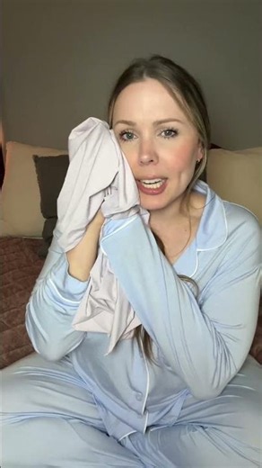 Mellow sleep cooling pillowcases are so cold and silky smooth #mellowsleep #coolingpillowcase