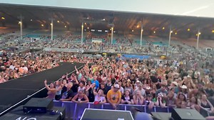 104.5 WFMB welcomes Brad Paisley to the Illinois State Fair! #1045WFMB #MyILStateFair 🇺🇸🎶🎡 | 104.5 WFMB