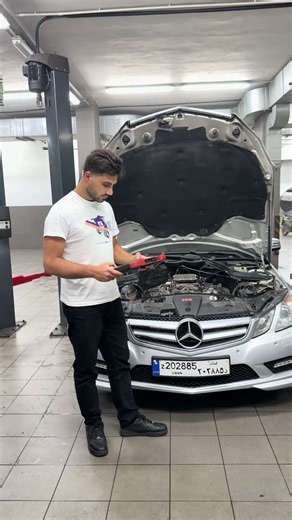 DLR Service Center for Range Rover and Mercedes