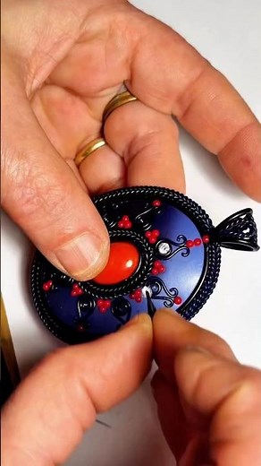 How to create an ancient medallion using the lost-wax technique - part 1