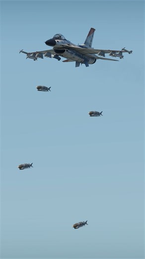 Fighter Jet Drops Deadly Bombs in Epic Mid-Air Attack! | Duzyatan 2.0