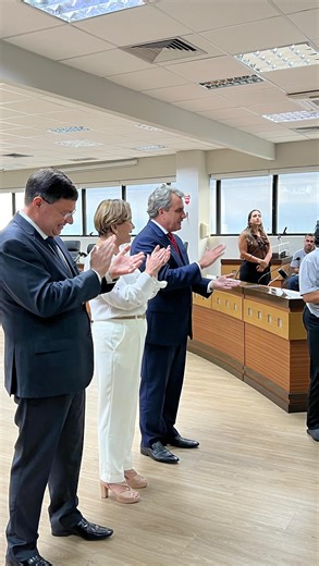 Tribunal de Justiça - ES on Instagram: "O nobre gesto de gratidão e um sentimento de alegria e acolhimento tomaram conta do Tribunal de Justiça do ES (TJES) quando a Presidente do TJES, Desembargadora Janete Vargas Simões, recebeu cerca de 100 colaboradores terceirizados para um encontro. O objetivo foi agradecer pelo empenho de todos nas obras e reformas de melhorias durante o recesso do Judiciário. “Todas as equipes fizeram um trabalho de qualidade e se dedicaram muito às suas funções de mane