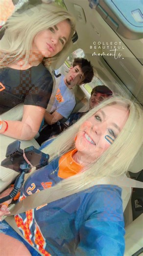 April Lee (@april_lee._)’s videos with Livin' My Best Life - Dylan Scott
