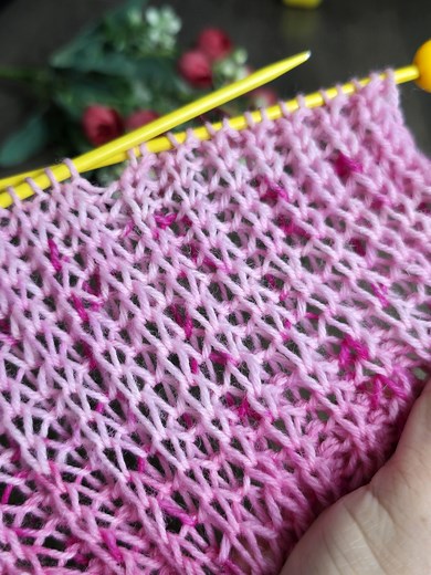 Wow! The easiest scarf and beret pattern! How to make it. #crochet # | defne9262