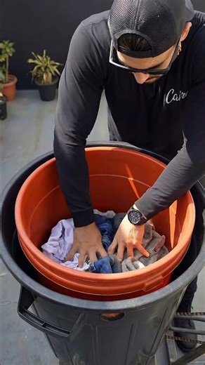 Say Goodbye to Your Electricity Bill: A Homemade Pedal-Powered Washing Machine! ⚙️🚲🧺