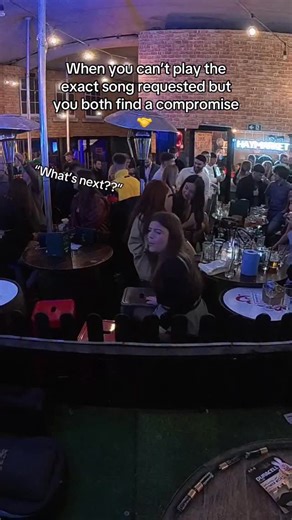 Can’t go wrong with a bit of Cher #believe #cherbelieve #cher #livemusic #request #northernireland #musiciansofinstagram #belfast | Paddy Mulligan Music