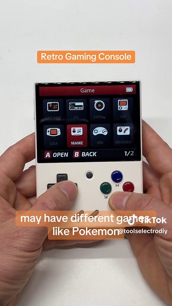 Mini Retro #gaming console lots of games. Super portable and lots of fun!