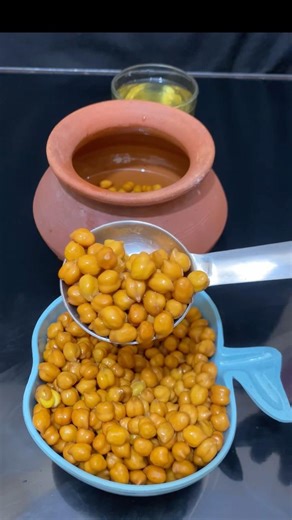 Kale chane khane ke fayde | Benefits of black gram by Rajiv Dixit Ji #recipe #viral #shorts