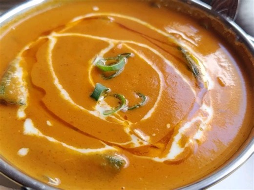 mitsuo_456 on Instagram: "初訪店。３月９日オープンした田辺市の「アジアンキッチンアロヒ」でナンカレーセットＡ（サラダ、ラッシー付き、）を美味しく頂きました。（ミニナンお代わり一枚無料） #アジアンキッチンアロヒ #ナンカレー #田辺市グルメ #田辺市ランチ #タンドリーチキン #グルメ #和歌山県 #フォローしてね #いいねしてね"