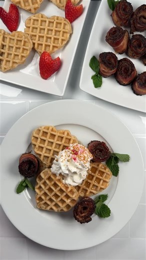 Cyn🌹 | MI Creator on Instagram: "The Sweet Life — Ep. 2 Vanilla bean waffles & bacon roses 🧇🥓 Taking the time to make meals at home feel special is one of my favorite things, especially for holidays and special occasions. This breakfast is simple to make, beautiful to serve, and such a sweet way to start the morning with your Valentine! 💘 🧇 Waffles: Use your favorite waffle recipe and add 1 Tablespoon of @nielsenmassey vanilla bean paste for the most quality vanilla flavor. I used my @bydas