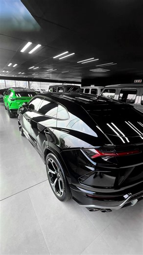 Discover the Lamborghini Urus: Performance Meets Luxury