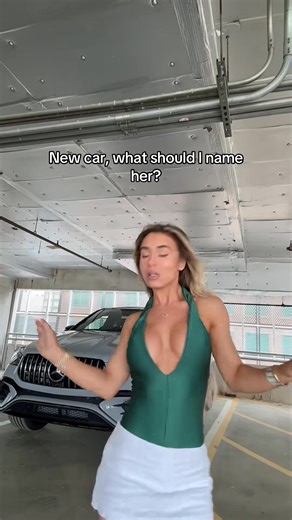 17K views · 285 reactions | I need help with names… comment below what you think fits路‍♀️ #AthenaStar #reelstrending #fblifestyle #reelit | Athena Star | Facebook