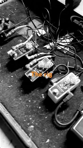 Country gig coming up in Feb got my rig ready! board has been through hell! #countrymusic #livemusic