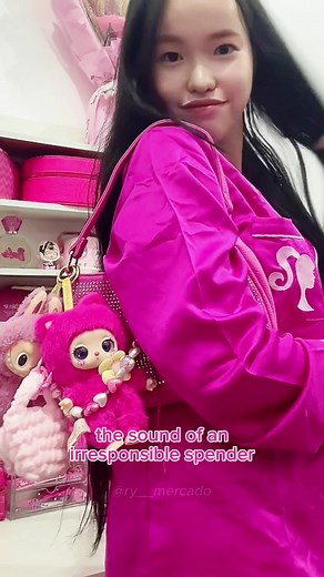 the anik-anik hellhole is real ✋🏻😔💖 #fyp #anikanik #anikanikgirlie #blindbox #plushkeychains #plushblindbox #liila #labubu #talabykyla