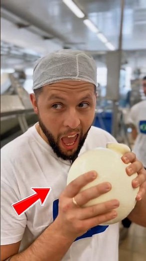 Stretchy Cheese at Home!✨🥛#mozarella #homemadecheese #kitchenhacks #viralvideo