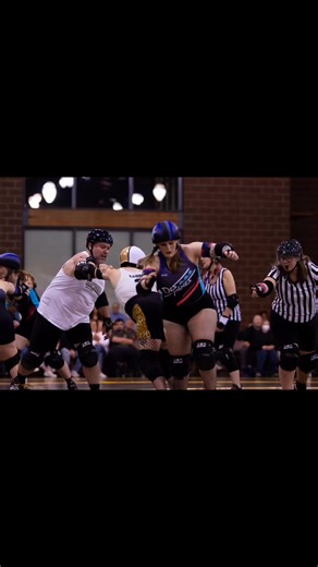 From peaceful to pandemonium in .2 seconds. The Roller Derby didn’t play🛼💨 #IowaStateFair | Iowa State Fair